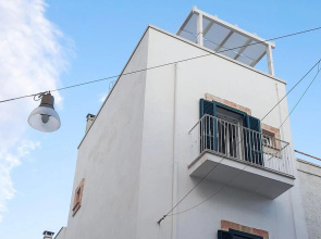 Beautiful Home in Polignano a Mare With Wifi and 1 Bedrooms