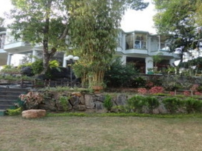 Hills Seen Hotel