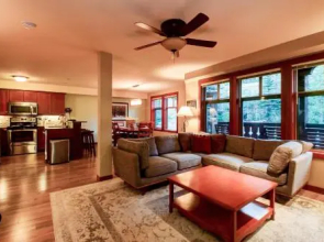 Eagle Springs East 207: Resting Moose Suite