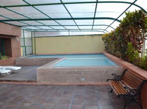 Fontana: Location + Pool