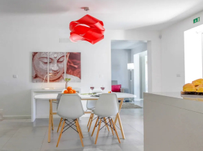 Madeira Beach House by MHM