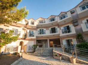Avra Alykes resort