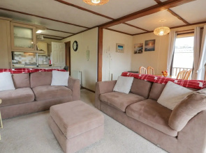 Roe Deer Lodge