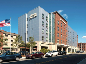 Hampton Inn & Suites Worcester