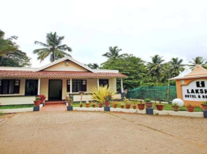 Lakshmi Hotel & Resorts