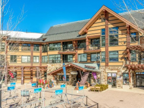 Hayden Lodge
