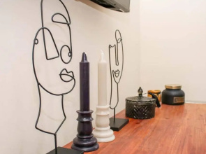 No25-Luxe Living Guest House- 2 Bed-WIFI-Free Parking-City- Beach