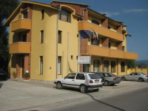 Family Hotel Iv