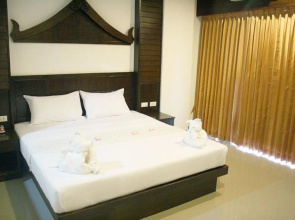 Santi White House Patong Hotel