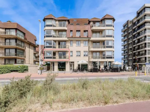 Apartment Oostduinkerke Near Beach and Dunes