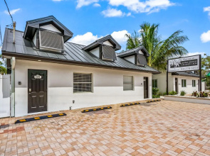 The Retreat at Anna Maria Island Inn