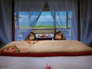 Niraamaya Retreats Backwaters & Beyond