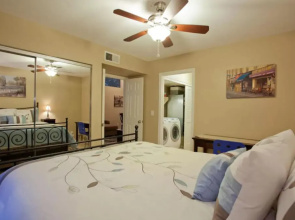 Charming 2BR-2BA by BlueBarrelHomes