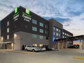 Holiday Inn Express & Suites Kingdom City by IHG
