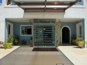 Mistral Apartments Aegina