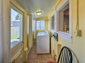 Chic Downtown Home w/ Grill, Steps to Main Street!