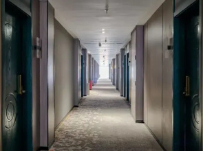 Gujing Junlai Hotel (Tiantian Runcheng Plaza)