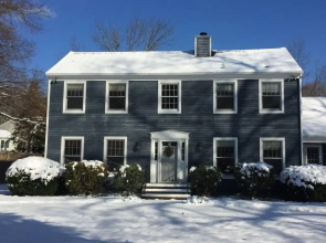 Suburban Getaway. Fire pit & Fireplace. Steam Shower