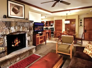 Valdoro Mountain Lodge by Hilton Grand Vacations Suites