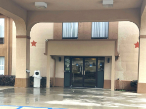 Days Inn & Suites by Wyndham Eunice