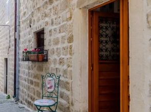 Angel's House Old Town