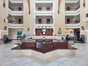 Monopoli Hotel Bukittinggi