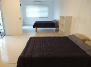 Hermosa casa con jardin y alberca