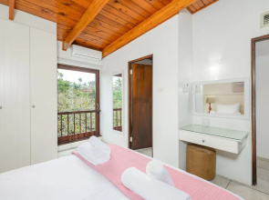 San Lameer Villa Rentals 3116
