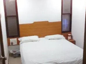 Hotel Neelam Lodge
