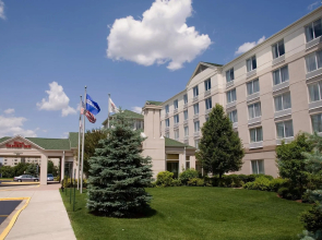 Hilton Garden Inn Chicago / Oak Brook