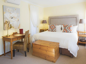 Kingfisher GuestHouse