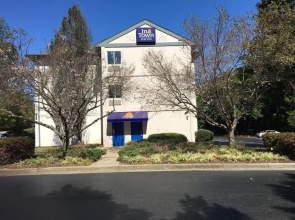 Intown Suites Extended Stay - Atlanta GA- Duluth