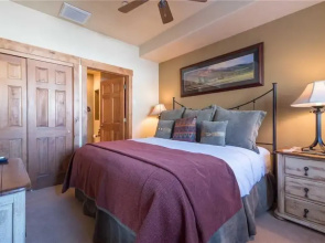 2309 Timberline Lodge, Trappeur's Crossing Apartment 1