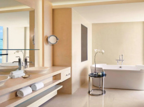 The Portman Ritz-Carlton, Shanghai