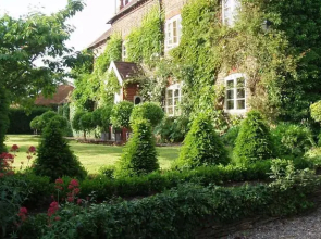 Ivydene House B&b