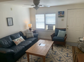 Sandy Mutts At The Beach 1 Bedroom Cottage by RedAwning