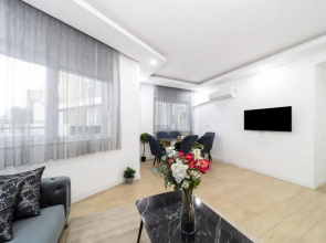 Central Flat Near Popular Attractions in Muratpasa