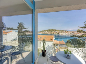 RR Losinj Harbour View Apartment