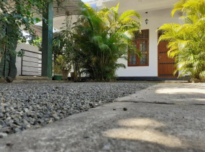 Golden Pearl Safari Villa