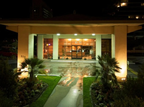 Vagabond Inn Executive Old Town