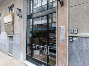UPSTREET Hidesign Acropolis Apartment