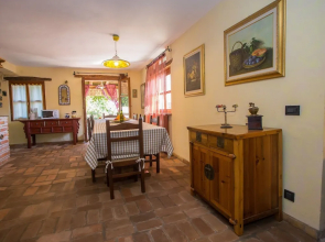 Quaint Holiday Home With Swimming Pool in Kaštelir
