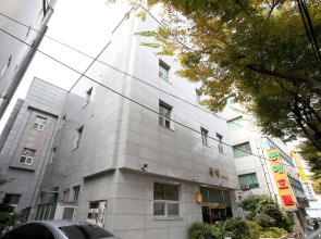 Jeju Donghae Hotel