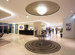 Premier Inn Abu Dhabi Airport (Business Park)