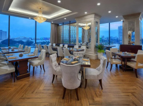 Melia Vinpearl Danang Riverfront