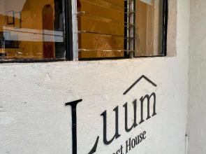 Luum Guest House