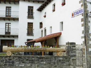 Aizkolarienea