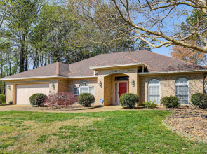 5 Mi to Coliseum! Spacious Home in Hampton Roads
