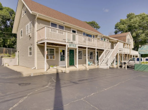 Old Orchard Beach Vacation Rental, Walk to Ocean!