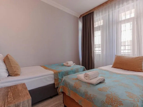 Seven City Hotel